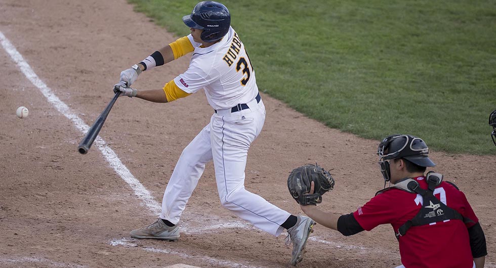 HAWKS SPLIT FIRST DAY AT CCAA NATIONAL INVITATIONAL