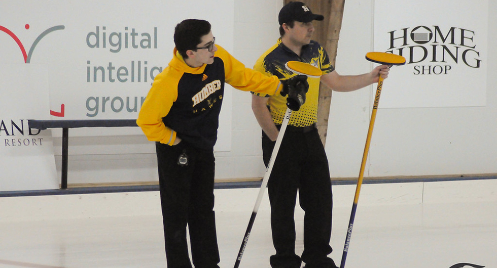 HAWKS MEN PLACE FIRST AFTER ROUND ROBIN WITH 7-1 MARK