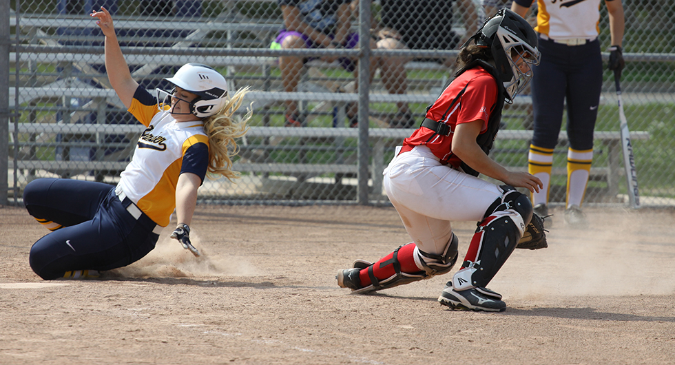 SOFTBALL SPLITS DOUBLEHEADER WITH FANSHAWE