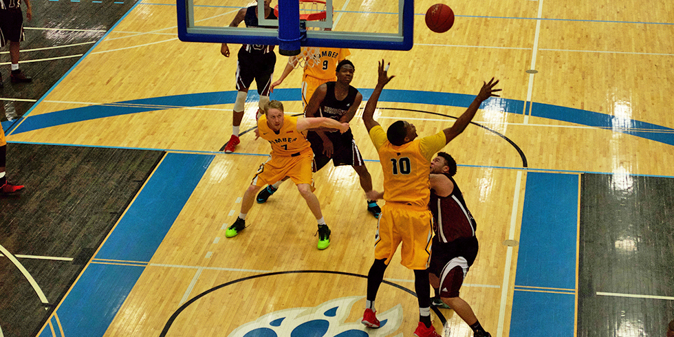 HAWKS RETURN TO NATIONAL TITLE GAME WITH 79-78 SEMI FINAL WIN