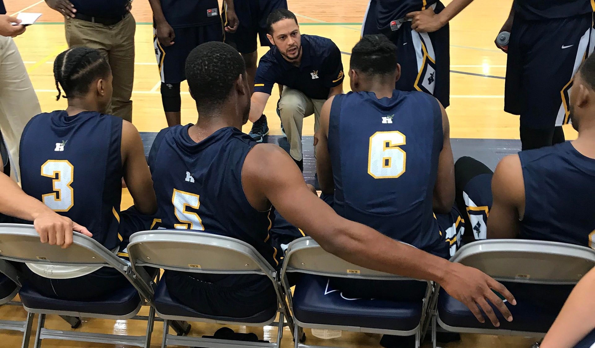 HAWKS LOSE TIGHT TWO POINT EXHIBITION ROAD GAME AT NIPISSING