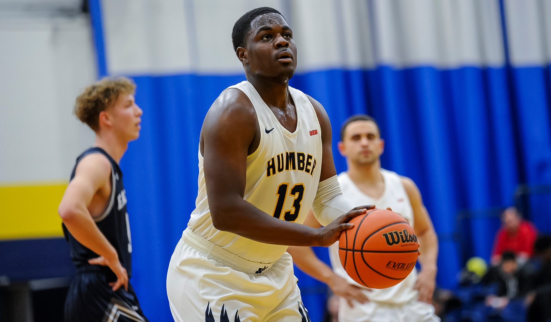 No. 2 MEN'S BASKETBALL PUTS ON OFFENSIVE CLINIC, BEATS SAULT 130-55