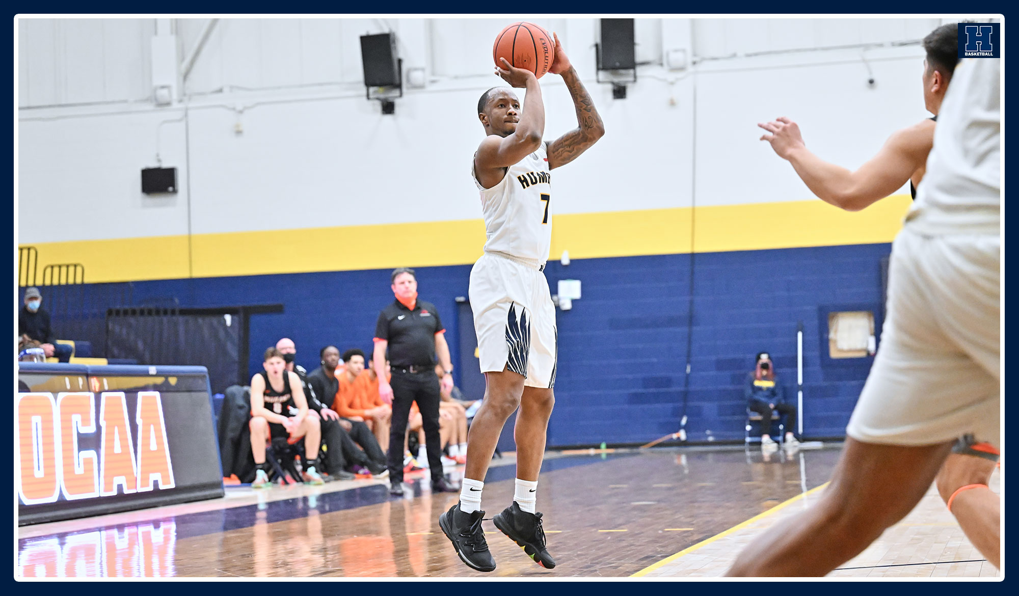 DeQuon Cascart taking a jump shot
