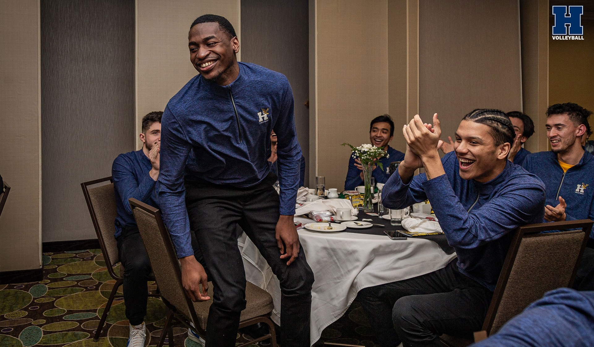 Fadare Invited to Volleyball Canada&rsquo;s Junior Team Virtual Training
