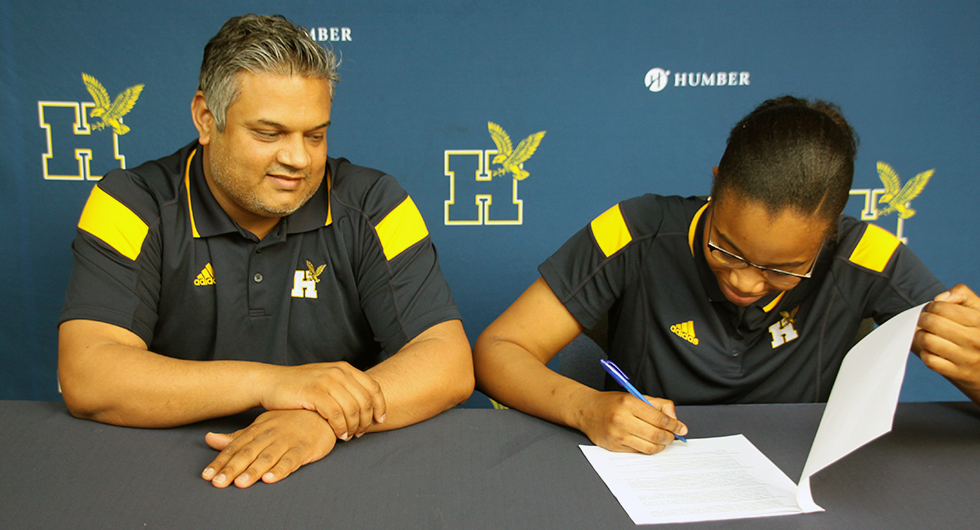 DEFENDING NATIONAL CHAMPIONS SIGN FIRST RECRUIT
