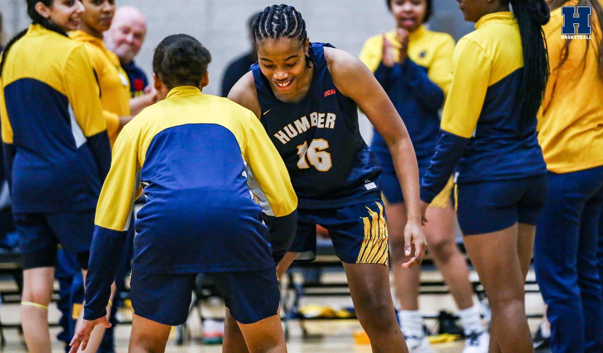 Women's Basketball Rolls to Third Straight Victory