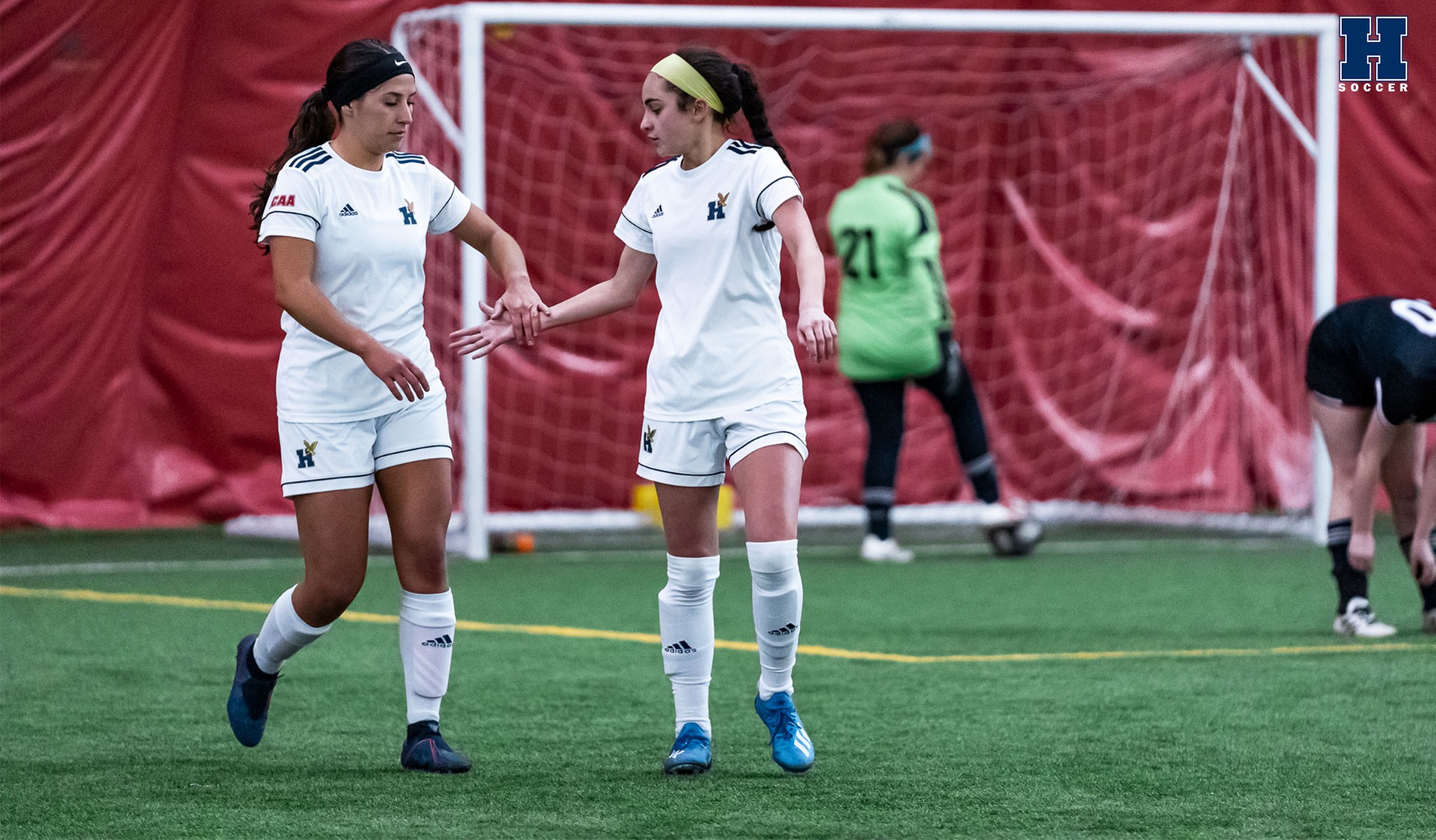 Women's Soccer Wins Indoor Regionals Title, Advances to Provincials